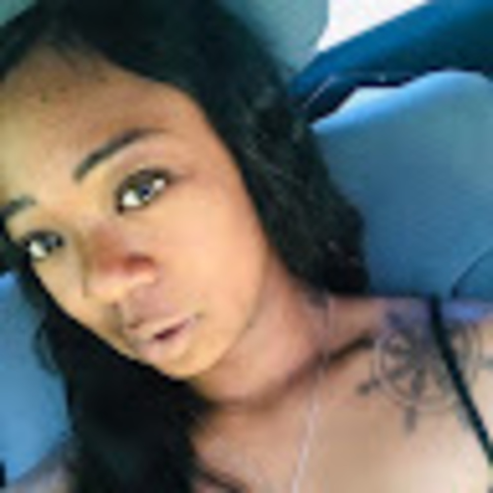 Meet your Posher, Shakoya